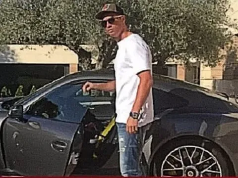 Cristiano Ronaldo tặng xe hơi tiền tỷ cho mẹ