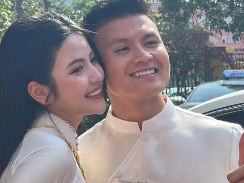 Quang Hải đón dâu bằng dàn siêu xe chục tỷ, có hành động ga lăng đến "tan chảy" với Chu Thanh Huyền
