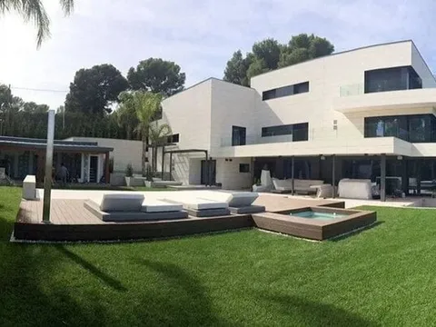 Hé lộ khoản đầu tư bất động sản hàng chục triệu USD của Lionel Messi