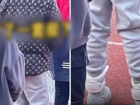 Học sinh tiểu học gây sốc với outfit đi học giá "sương sương" bằng cả căn nhà: Nhà không có gì ngoài điều kiện!