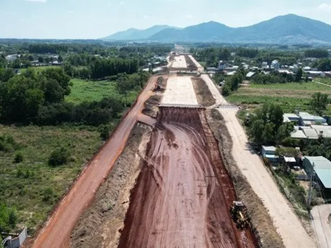 Chủ tịch Quốc hội yêu cầu thần tốc triển khai dự án Biên Hòa - Vũng Tàu