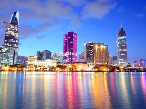 GDP 2023 đạt 430 tỷ USD, chuyên gia dự báo thời điểm Việt Nam sẽ vượt Singapore, Thái Lan, lọt nhóm 25 nền kinh tế lớn nhất thế giới