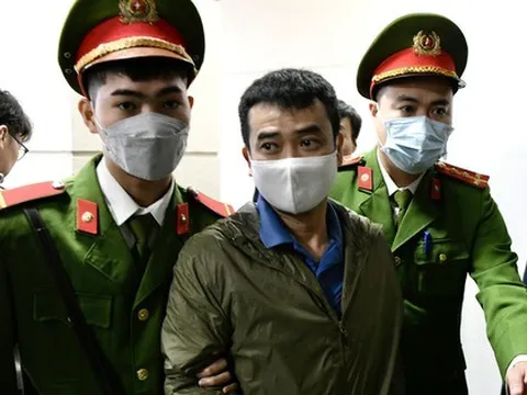 Ông chủ Việt Á lấy hàng triệu USD ở đâu để hối lộ, "cảm ơn" 2 cựu bộ trưởng?
