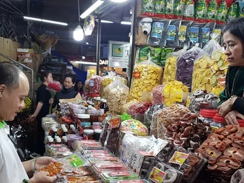 Nhiều lĩnh vực ‘tăng nóng’ tuyển lao động cuối năm