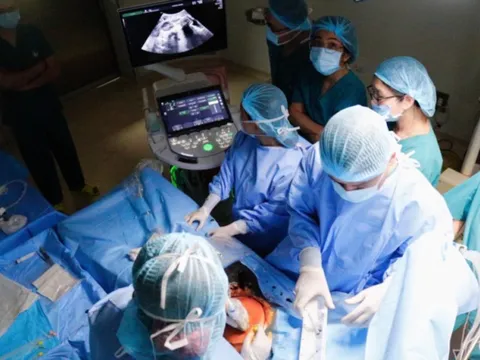 Tp.HCM: Can thiệp tim, cứu sống thai nhi còn trong bụng mẹ