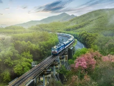 Năm 'chuyển mình bất ngờ' chưa từng có trong lịch sử của ngành đường sắt Việt Nam