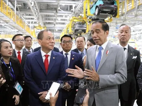 Tổng thống Indonesia thăm Tổ hợp Nhà máy VinFast tại Hải Phòng