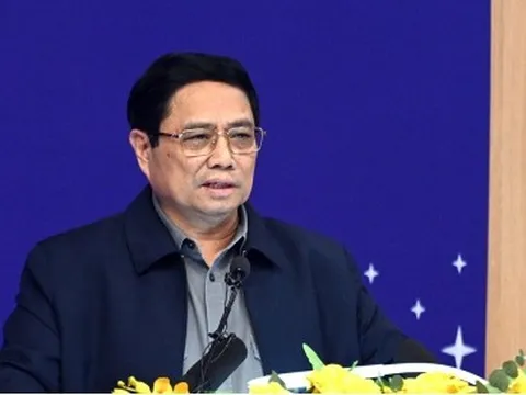 Thủ tướng: "EVN chỉ bàn làm, không bàn lùi, hoàn thành mục tiêu đề ra năm 2024"