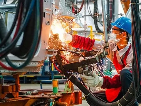 Kinh tế Việt Nam tiếp tục phục hồi mạnh mẽ