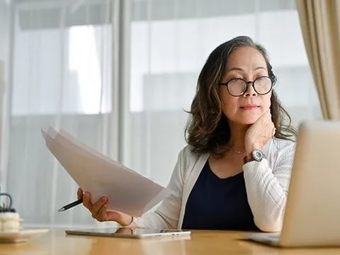 Tôi 61 tuổi, đã đến tuổi về hưu nhưng vẫn đi làm chăm chỉ: Tôi muốn nghỉ hưu nhưng không “đủ tiền” để NGHỈ
