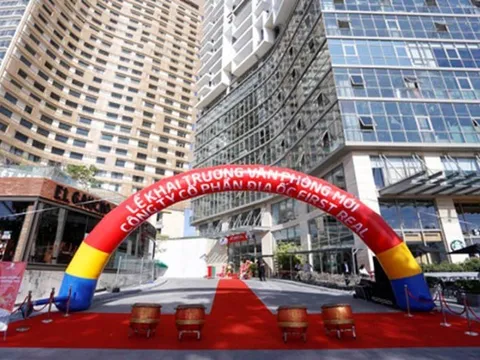 Địa ốc First Real: Báo lãi đi lùi, hơn 50% tài sản là khoản phải thu