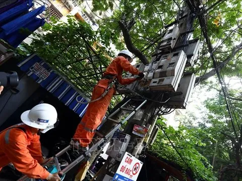 Bộ Công Thương yêu cầu EVN khẩn trương xây dựng cơ chế giá điện hai thành phần