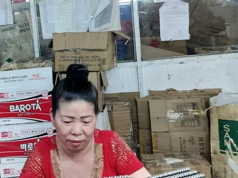 Lao động cao tuổi khi nghỉ việc không được lấy 2 khoản tiền sau