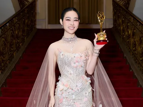 Vượt 2 "đàn chị" Minh Hằng và Thúy Ngân, nàng thơ của đạo diễn trăm tỷ Lý Hải xuất sắc "ẵm" giải Mai Vàng danh giá