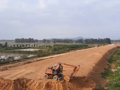 Đua tiến độ trên cao tốc Bắc Nam qua địa bàn Hà Tĩnh