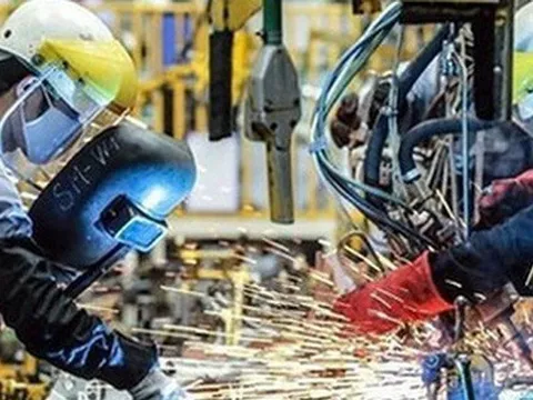 Việt Nam có thể lấy lại mức tăng trưởng 6% trong năm 2024