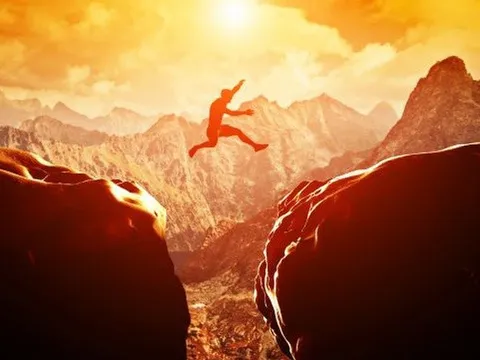 Lộ diện những cái tên báo lợi nhuận năm 2023 vượt đỉnh lịch sử