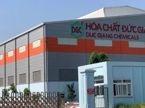 Hoá chất Đức Giang mang hơn 10.000 tỷ đồng gửi ngân hàng lấy lãi