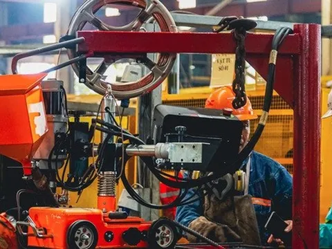 Người lao động được ứng tiền lương trước Tết tối đa bao nhiêu?