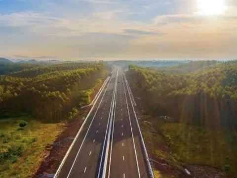 Ít nhất 130km đường bộ cao tốc sẽ được đưa vào khai thác trong năm 2024