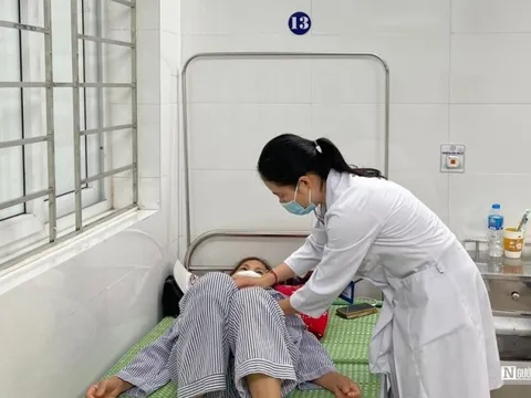 Nữ doanh nhân được chẩn đoán u gan chờ mổ, không ngờ là sán lá gan lớn