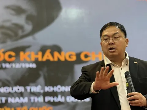 Ông Hoàng Nam Tiến: Hội nghị startup thì đừng mời anh Trương Gia Bình, đừng nghe những ông già thành công khuyên nhủ!