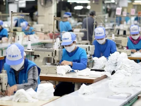 Nhận đơn hàng giá thấp, Vinatex báo lãi năm 2023 chạm đáy 9 năm