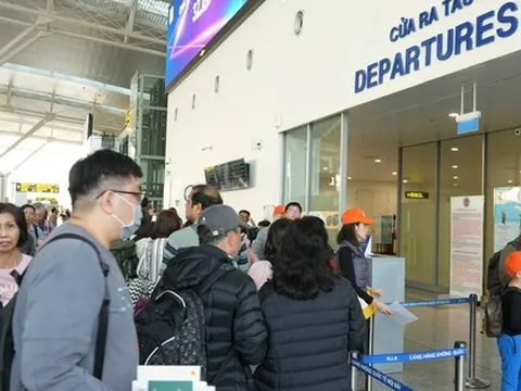 Nhiều chuyến bay rỗng đến TP HCM dịp Tết