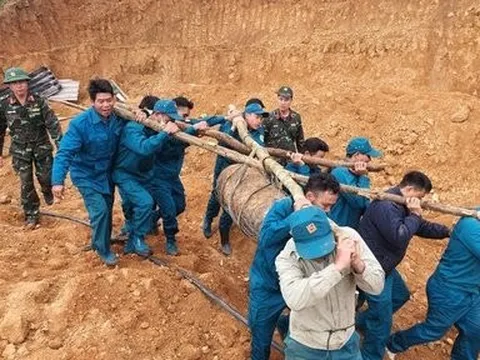 Huỷ nổ bom nặng 350kg nằm dưới móng nhà