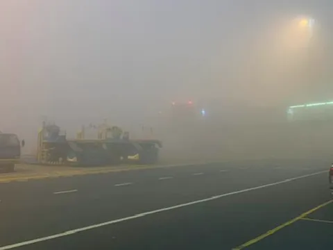 Hành khách "khóc ròng" vì chuyến bay về Vinh, đáp ở… Nội Bài