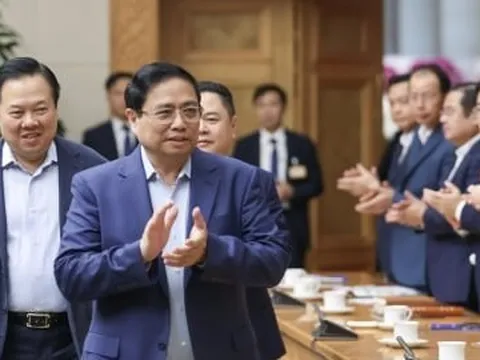 Thủ tướng giao nhiệm vụ: EVN không được để thiếu điện, Vietnam Airlines cắt lỗ