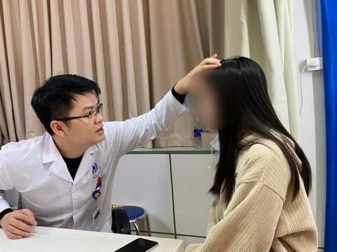 Mặt lệch sau khi chi tiền triệu làm đẹp đón Tết