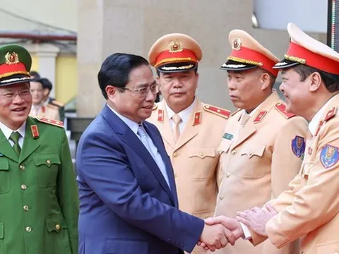 Đấu giá hơn 15 nghìn biển số xe ô tô, với tổng số tiền trên 2 nghìn tỷ đồng