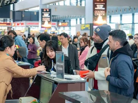 Ngày mai gần 100.000 người đổ về sân bay Nội Bài