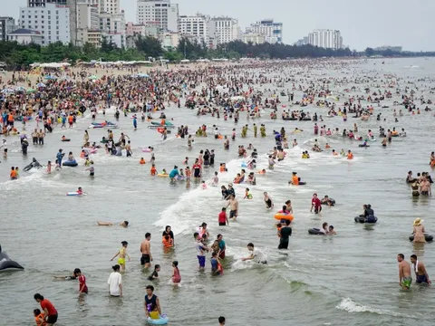 Kỷ lục mới của thành phố nhỏ nhất Việt Nam