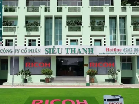 DN từng bán máy photocopy, ô tô... "lột xác" sang mảng BĐS, bán hạt điều: Cổ phiếu giảm hơn 40% sau một tháng, báo lãi 2023 thấp nhất lịch sử, lãnh đạo nhận thù lao 3 triệu/tháng