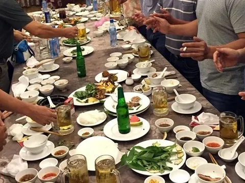 "Vua quạt đất Bắc" Trần Văn Lê nói về văn hoá nhậu trong công việc: Tôi không vì chén rượu để có hợp đồng, tôi chưa bao giờ làm điều đó!