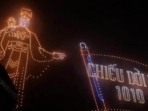 Doanh nghiệp nghìn tỷ đứng sau màn trình diễn ấn tượng của 2.024 drone kỷ lục Đông Nam Á trong đêm giao thừa tại Hà Nội