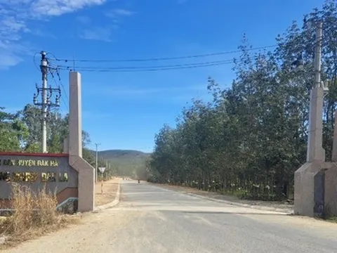 'Bắt bệnh' cụm công nghiệp ế ẩm ở Kon Tum