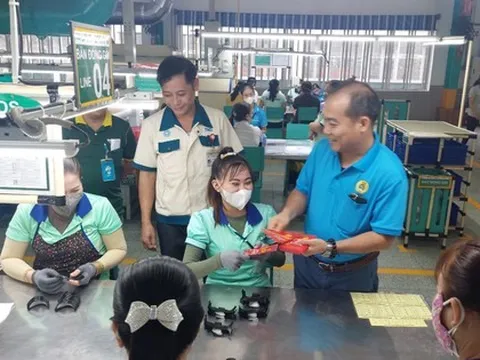 Công nhân đã tích cực trở lại làm việc sau Tết