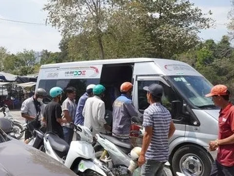 Bình Dương: Bát nháo xe ôm chèo kéo khách dưới chân chùa Châu Thới