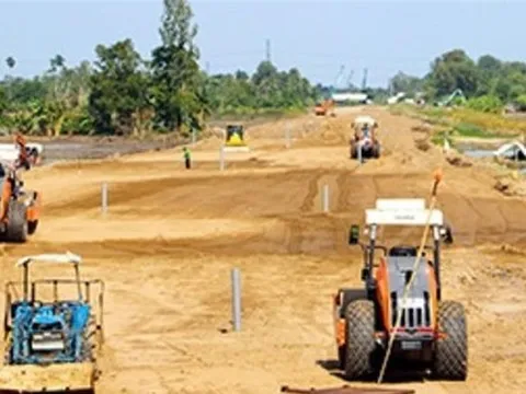 Phó Thủ tướng yêu cầu 3 tỉnh cấp cát cho dự án cao tốc Cần Thơ - Cà Mau