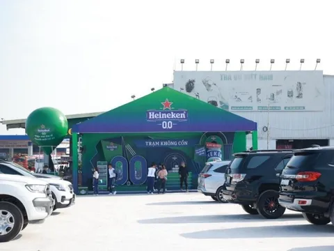 Heineken loay hoay giải nỗi sợ thổi nồng độ cồn của người Việt: Ra mắt bia không cồn, tiếp thị ngay trên cao tốc gây tranh cãi