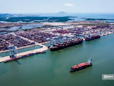 Thị trường khó, nhiều doanh nghiệp cảng biển vẫn vui vì có lãi