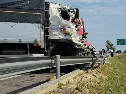 Bộ Giao thông vận tải nói gì về thiết kế cao tốc Cam Lộ - La Sơn?