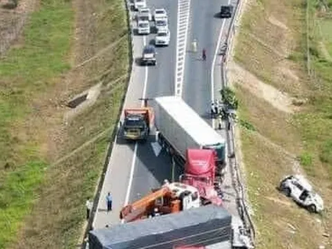 “Tuyến đường Cam Lộ-La Sơn như hiện nay không thể gọi là cao tốc được”