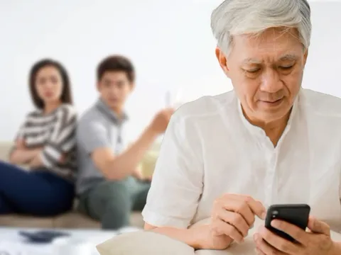 Lương hưu tôi 28 triệu/tháng nhưng khi thông gia hỏi thăm, con dâu lại nói: Bố chồng cháu lương 9 triệu