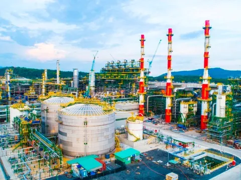 Tổ hợp hoá dầu lớn nhất Việt Nam đã chính thức vận hành, năm 2024 sẽ bán sản phẩm polymer ra toàn cầu