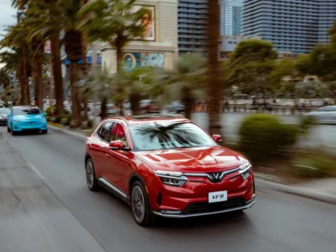 VinFast mang về 1,2 tỷ USD doanh thu trong năm 2023, đặt mục tiêu bàn giao 100.000 ô tô điện trong 2024