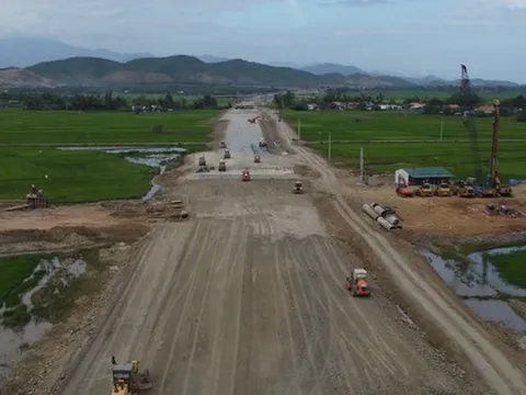 Cao tốc Vân Phong - Nha Trang đang gặp vướng mắc gì?